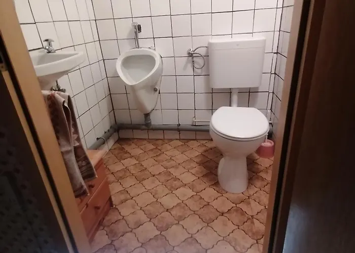 Zur Goldenen Glocke Inhaberin Katja Koppik * Dassel